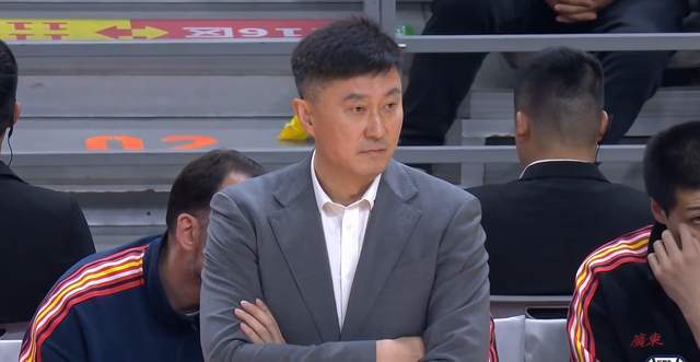 kaiyun.com-广东为何40分惨败?媒体人给出答案,说得太实在了,杜锋还能咋地